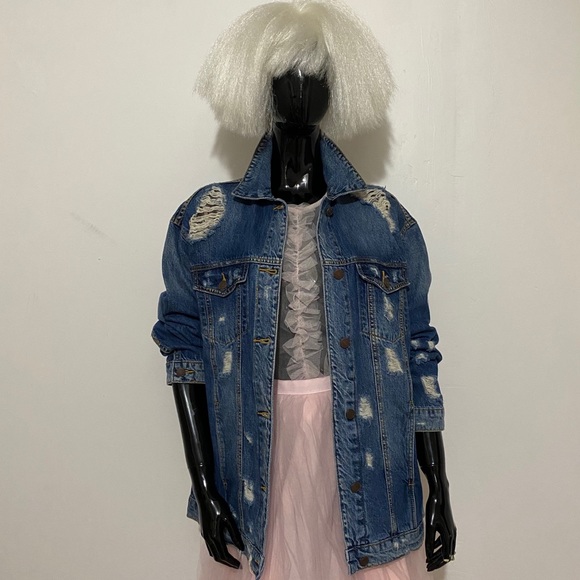 Oversized Denim Jacket - Picture 3 of 6